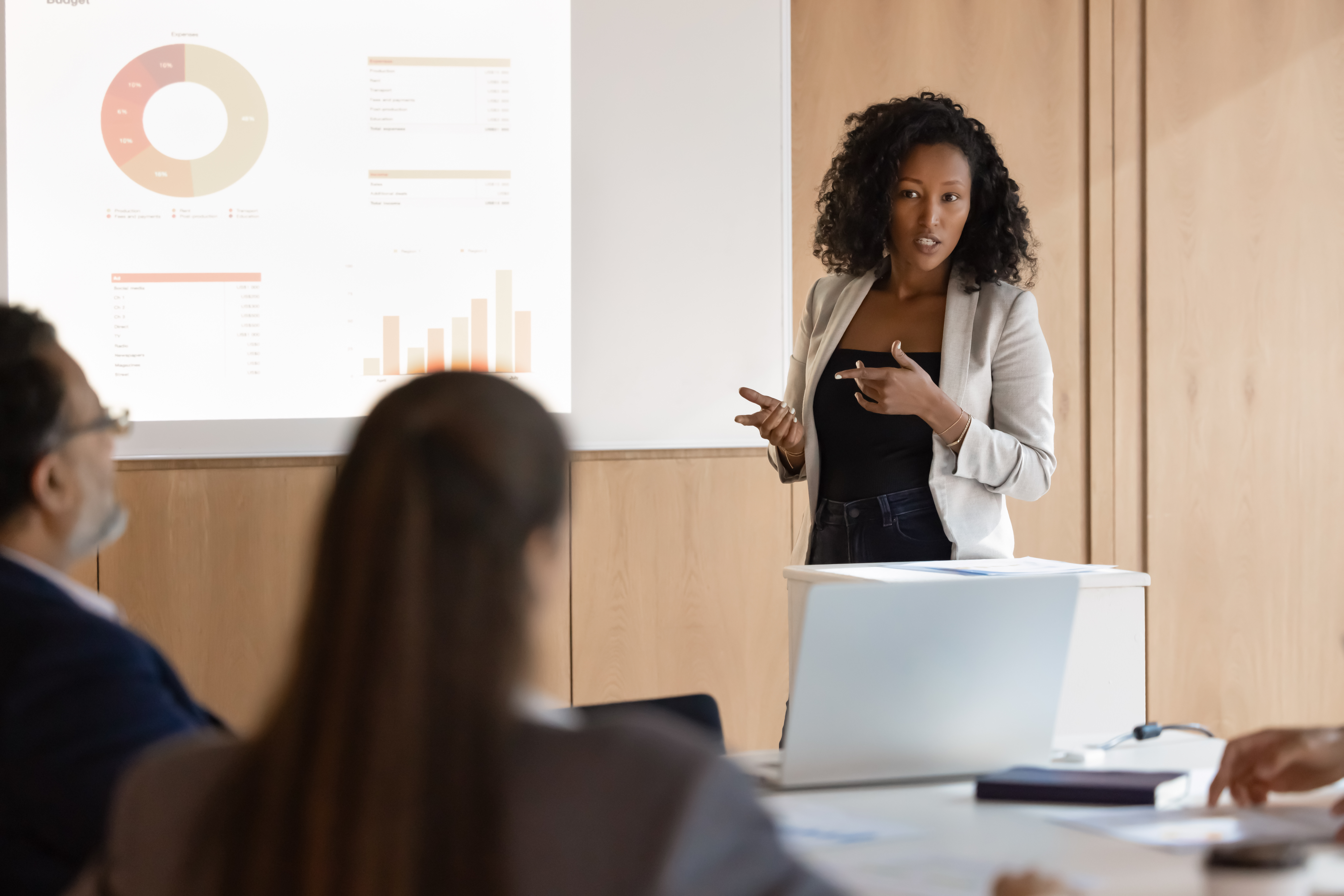 how to present benchmarking data